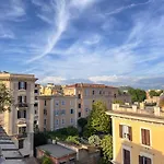 Residenza Labicana Few Steps From Colosseum